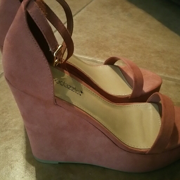 Wedges - Picture 3 of 4